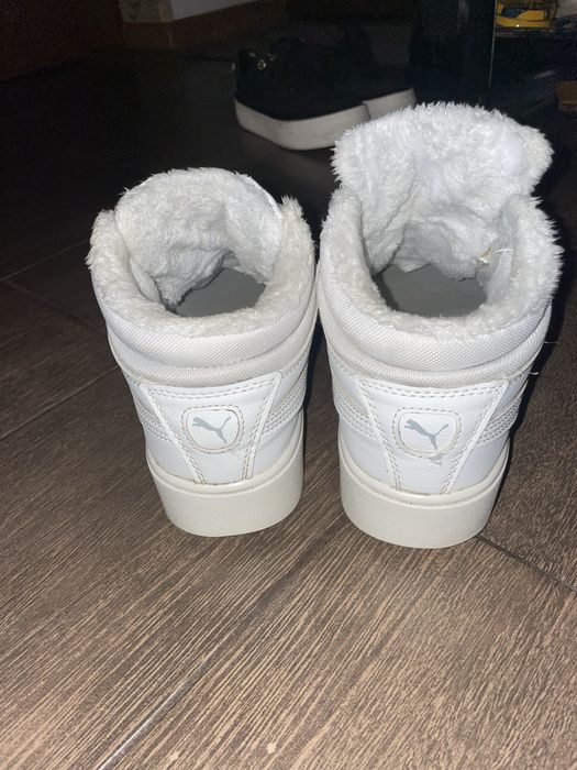 Кеди на хутрі ,оригінал puma,білі