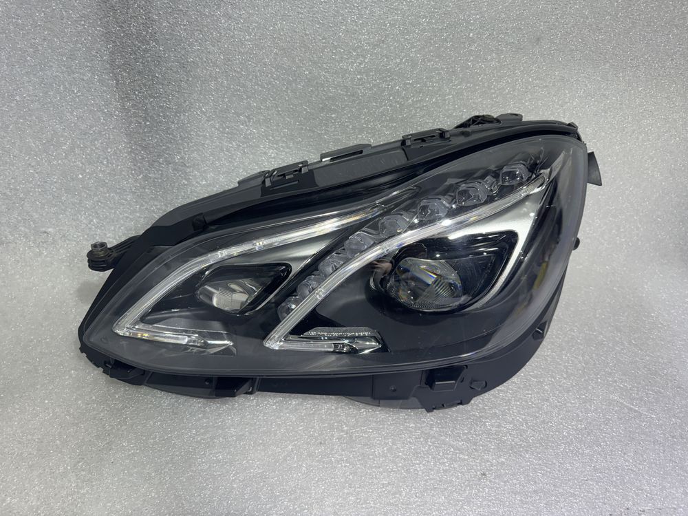 Mercedes E212 lampa lewa FULL LED LIFT ILS