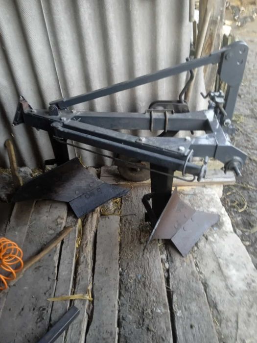 Польський плуг 2-корпусний