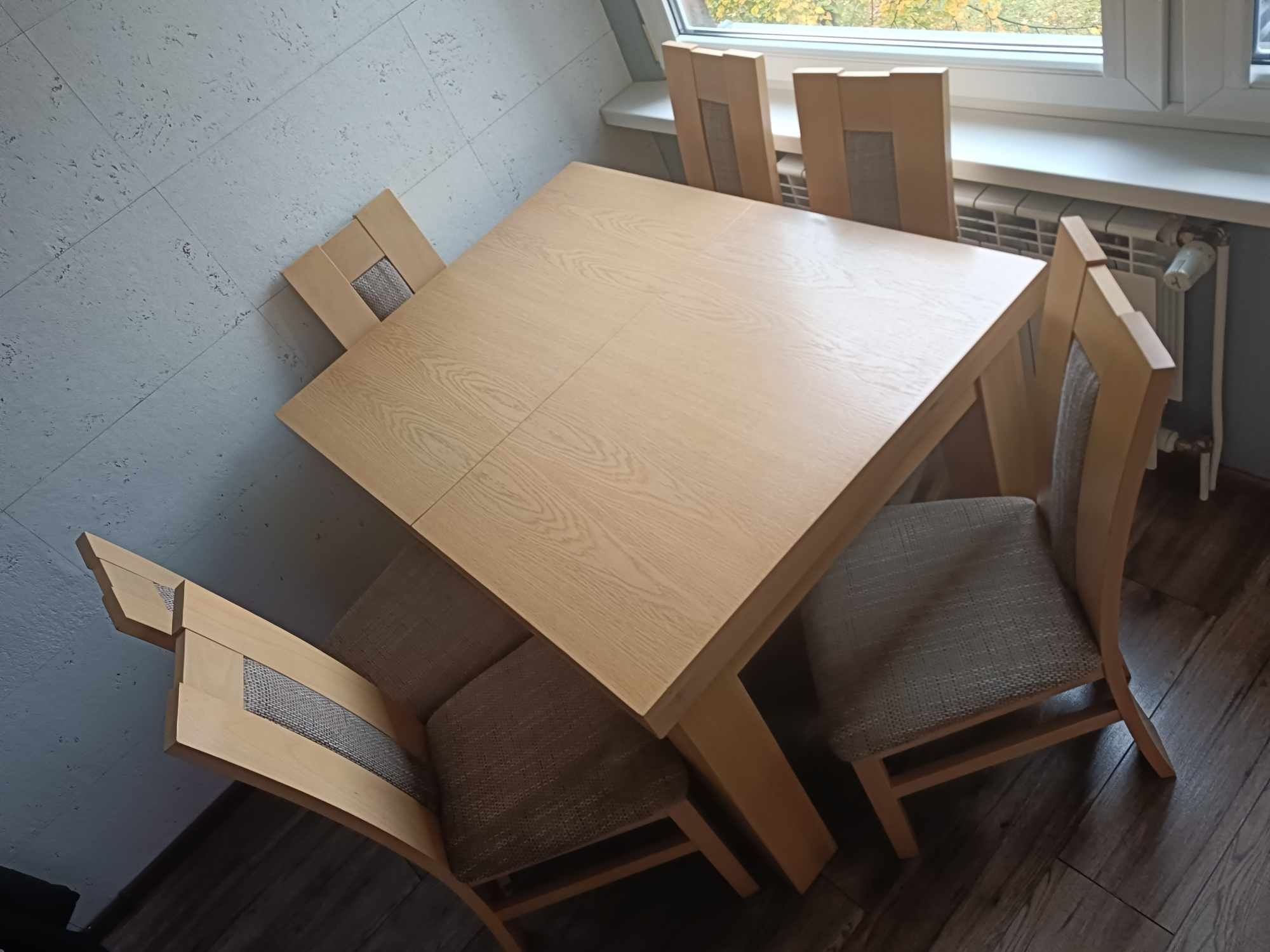 Stół  do pokoju rozkladany