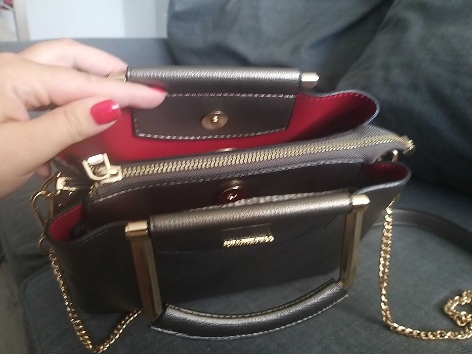 Torebka Kriste Bell na łańcuszku