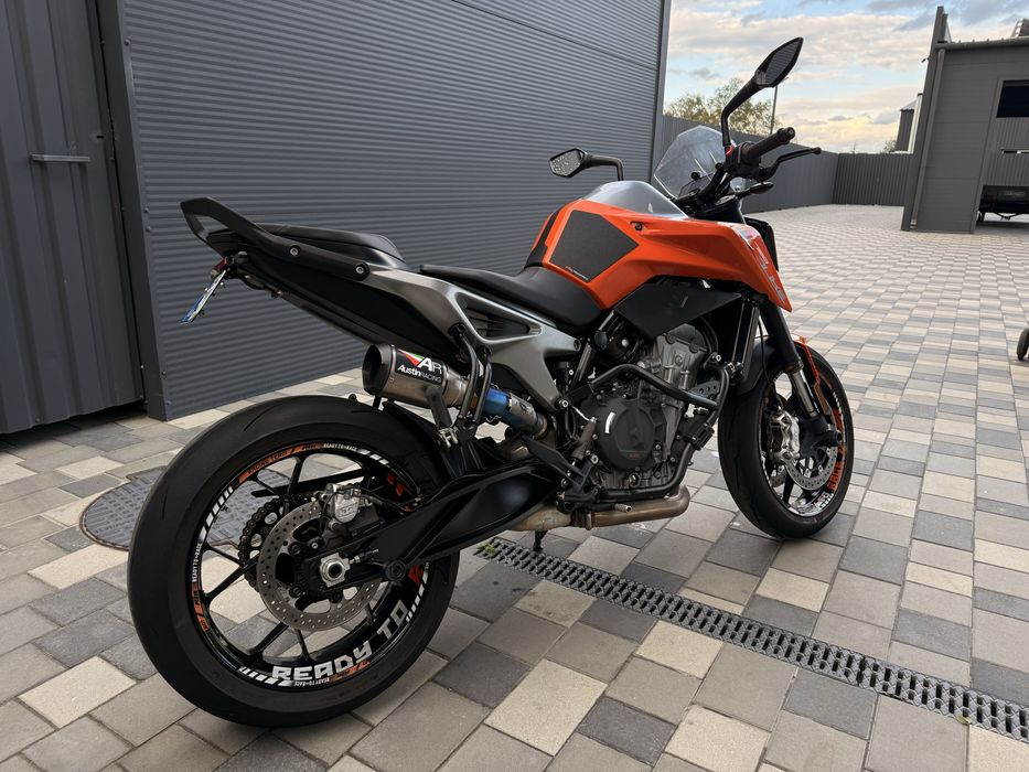 Мотоцикл KTM 790 Duke