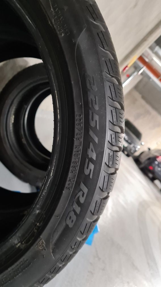 Opony Pirelli Sottozero 3 RF 225/45 R18 95H XL