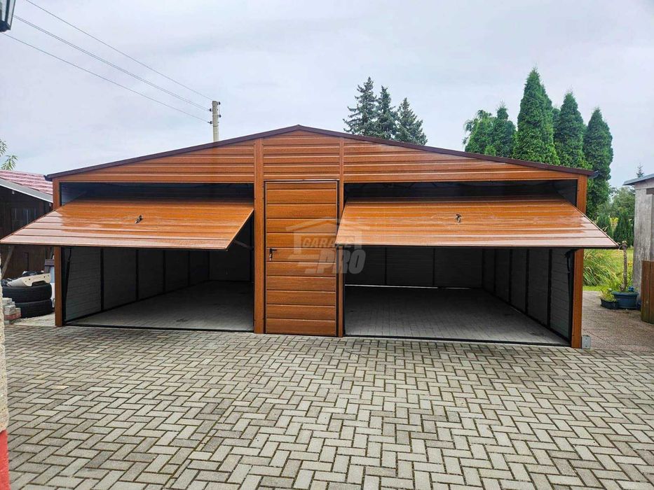 Garaż blaszany 7x6 Brama - drzwi złoty dąb  Dach rynny GP598