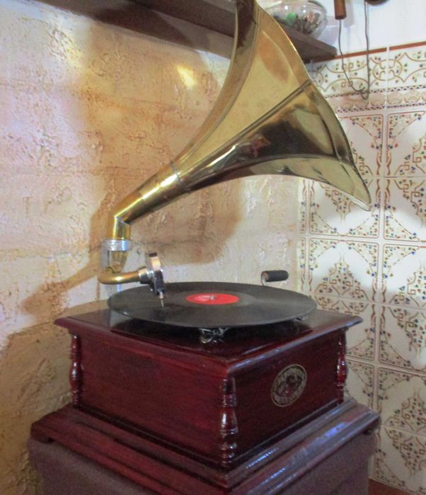 Grafonola antiga gramophone