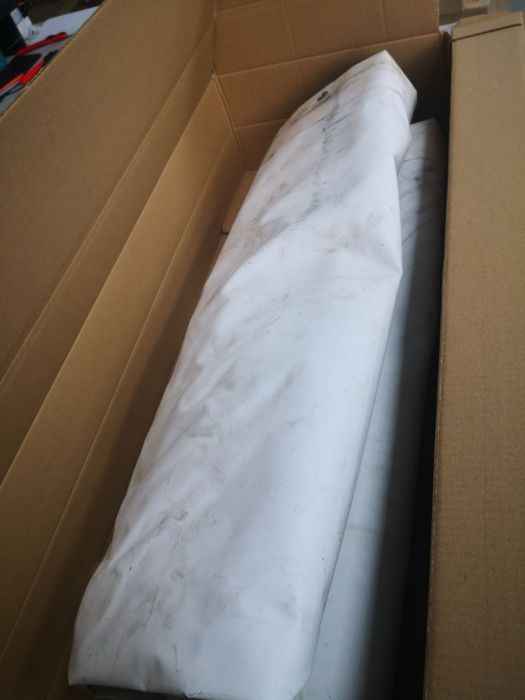 Банери, тенти, брезенти, сітки.Литі, водонепроникні, високої щільності