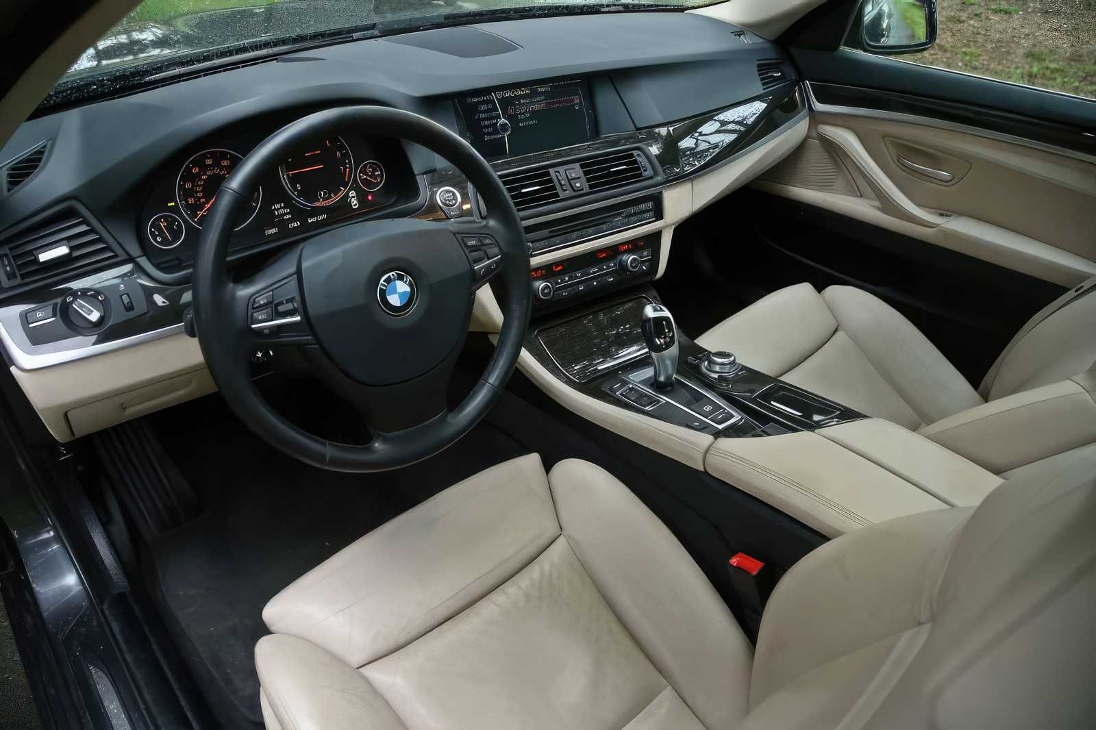 2012 BMW 5 Series 528i