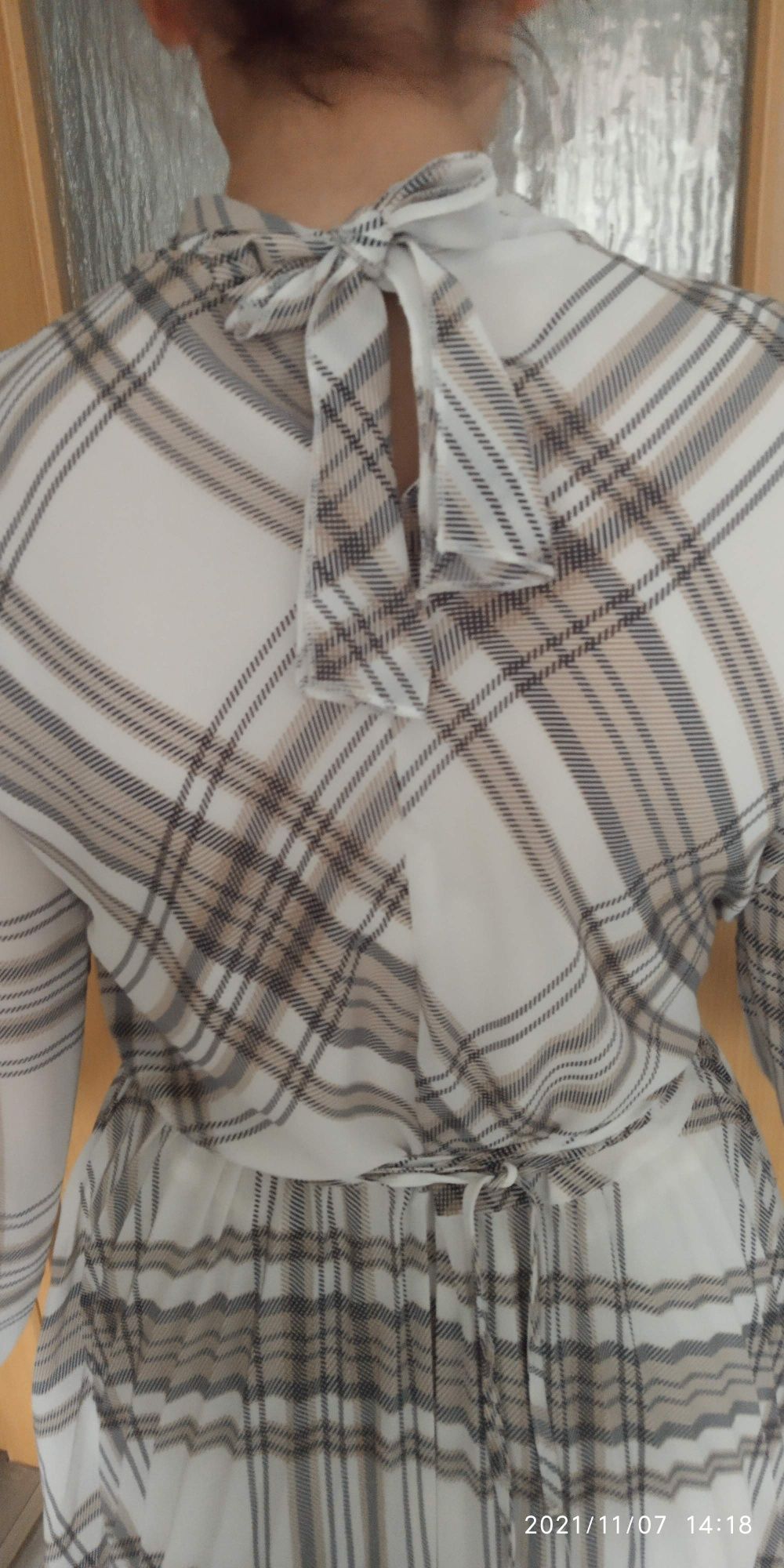 Sukienka Reserved 34