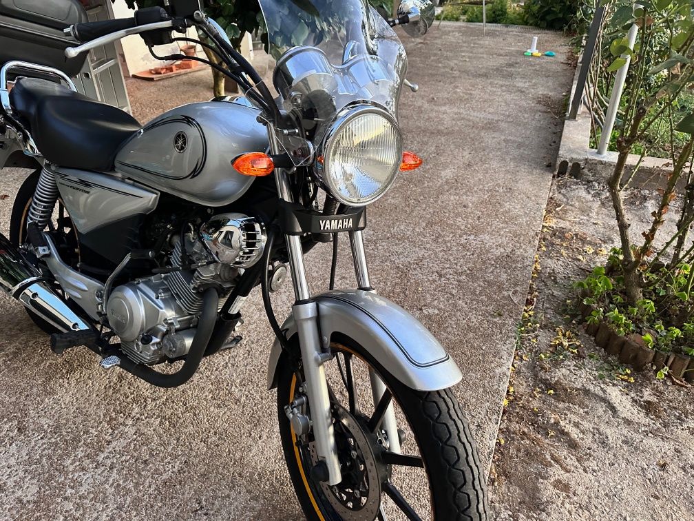 Yamaha YBR 125 Custom