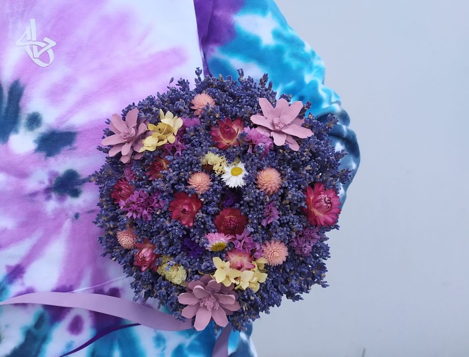 Букет из сухоцветов и лаванды.