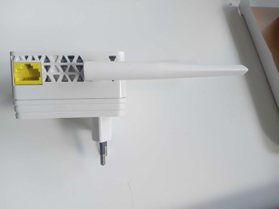 Wzmacniacz sygnału wifi Netgear  EX6120
