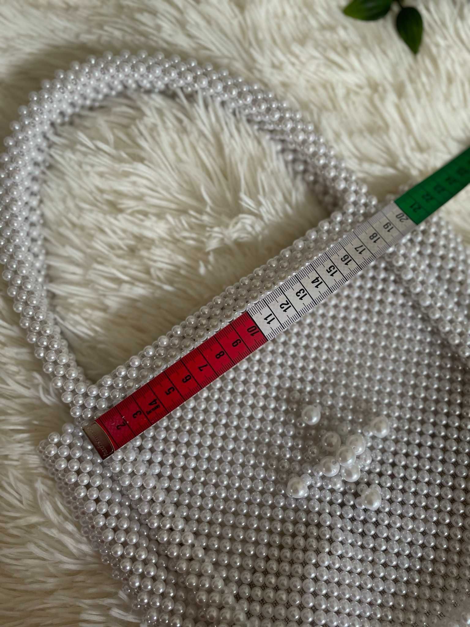 Torebka biała krem perłowa koraliki perły perełki pearl bag aesthetic