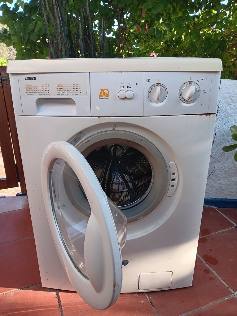 Vendo Máquina de Lavar Roupa