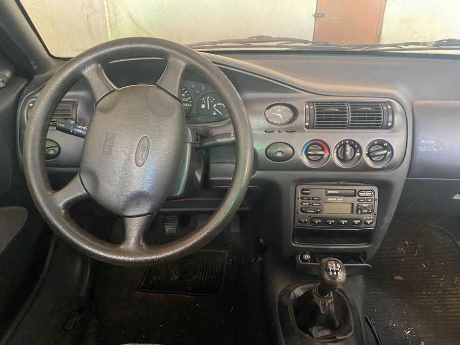 Carrinha Ford Escort 1.6