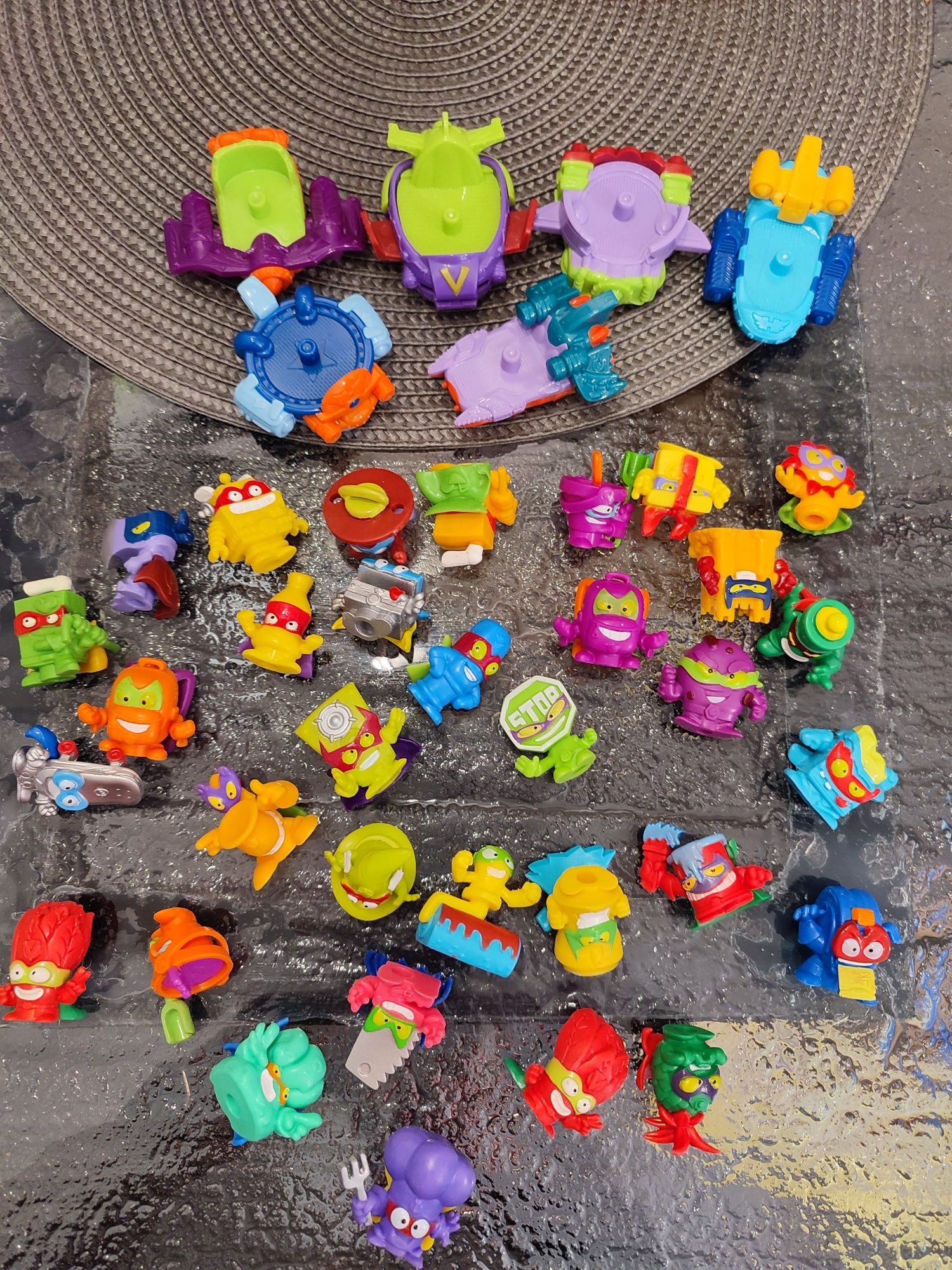 Super zings 33 figurki+ 6 pojazdów