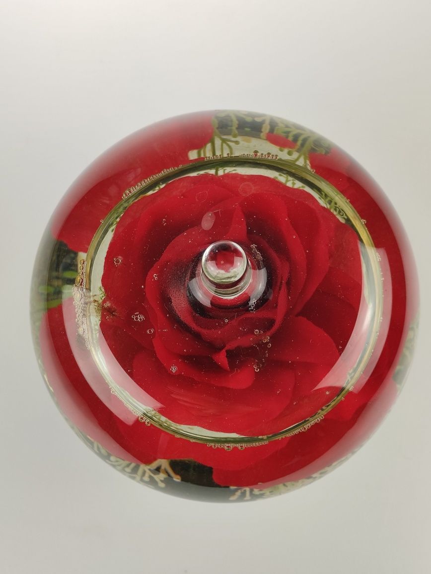 Duży kwiat w szklanej kuli w wodzie| pamiątka PRL 30zł odbiór osobisty