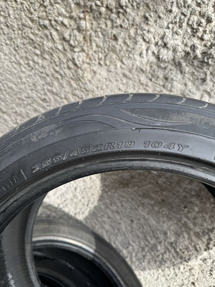 Резина NEXEN NFERA SU1 255/45/R19 (літо)