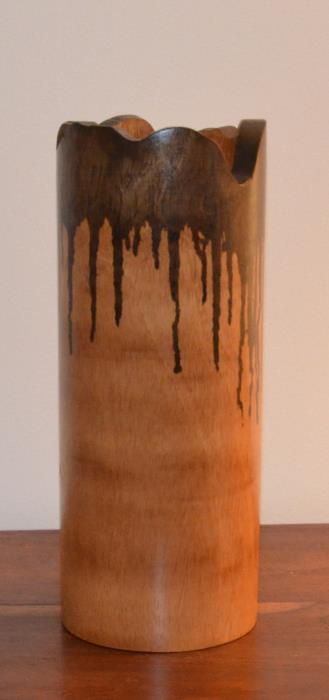 Jarra em madeira de fina qualidade – Altura 25,0 cm