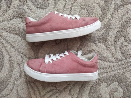 Różowe buty trampki tenisówki wiązane