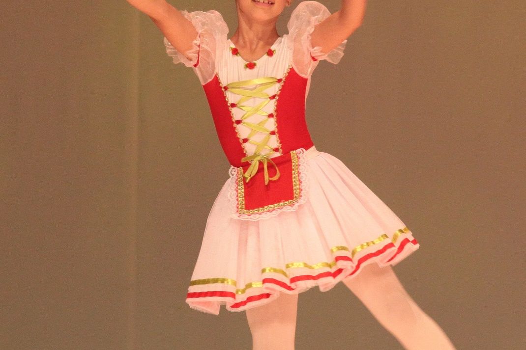Strój do formacji tanecznej r. 110 cm