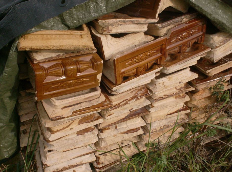 Kafle do pieca z defektami uzywane 200 szt mogę sprzedać mniej