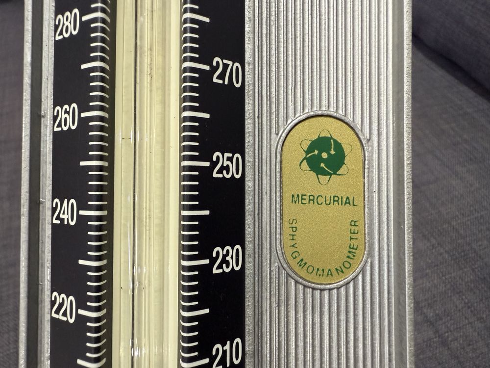 Esfignomanómetro vintage Fazzini