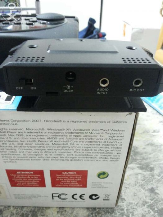 consola para DJ com phones e wireless