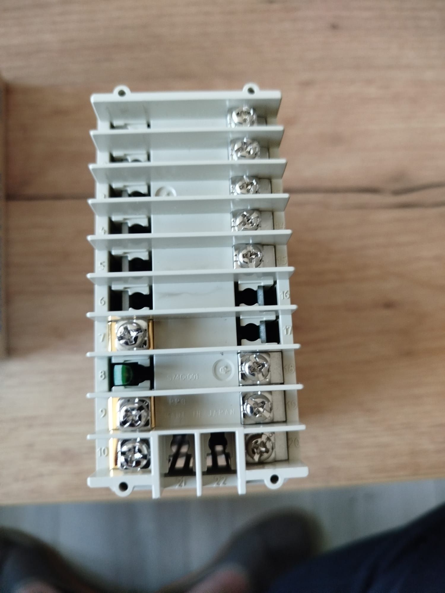 Termoregulator SHIMADEN