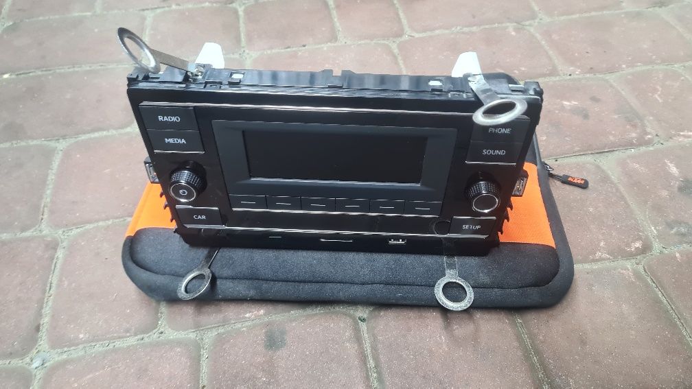 Radio volkswagen T5 T6 turan passat golf