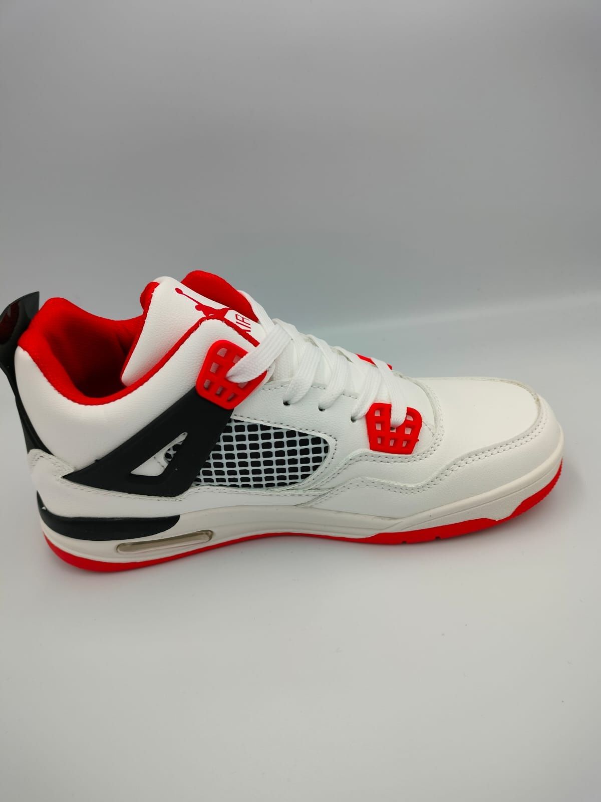 Nowość Nike Air Jordan 4 Fire Red r 40 skarpetki Nike gratis