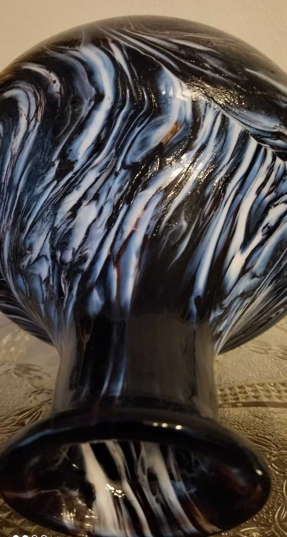 Ciekawy wazon szkło barwione w masie stare szkło