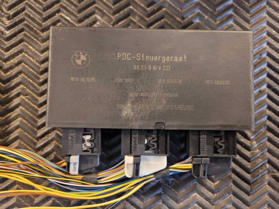 Moduł Sterownik Czujników Parkowania PDC BMW E60 E65 E61