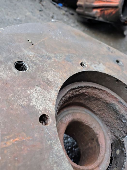 Кожух Т-150К под двиг. ЯМЗ-236