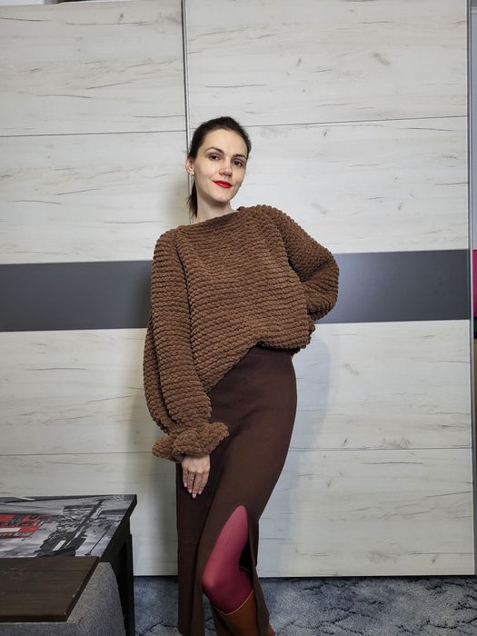 Плюшевий в'язаний светр