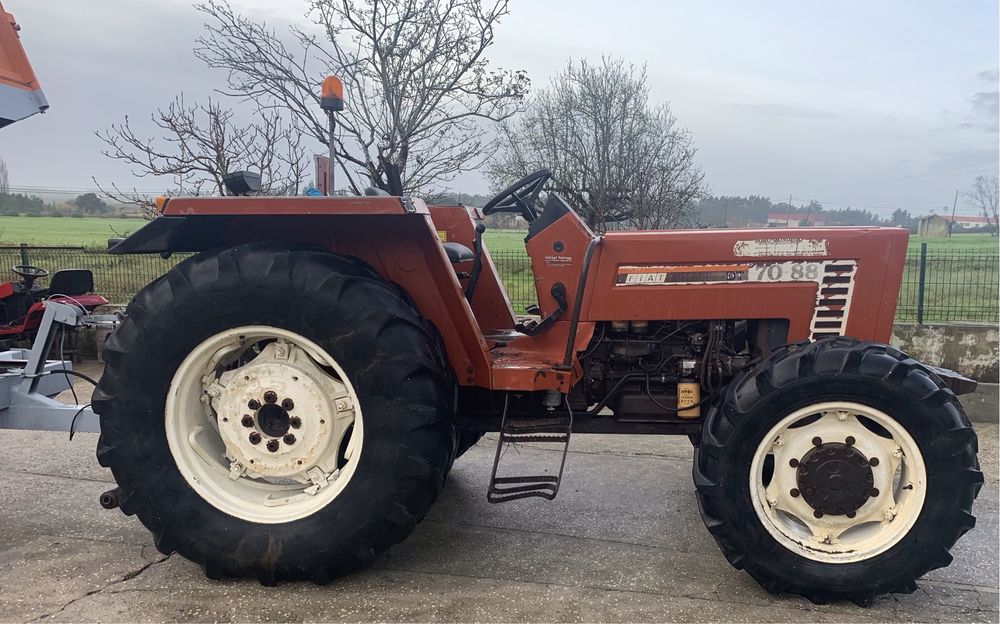 Trator fiat 70-88 DT/I
