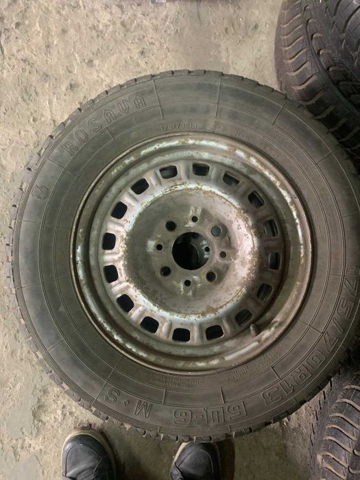 Шини з диском Rosava 175/70R13 БЦ-6