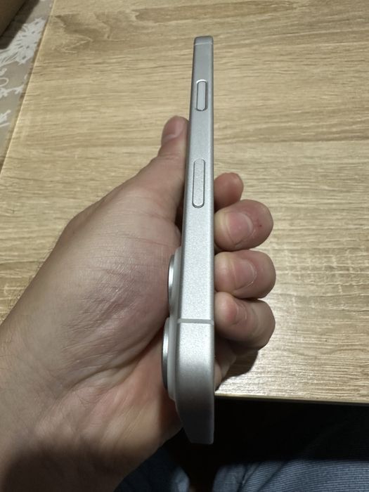 Iphone 16 white 128 gb ТОРГ
