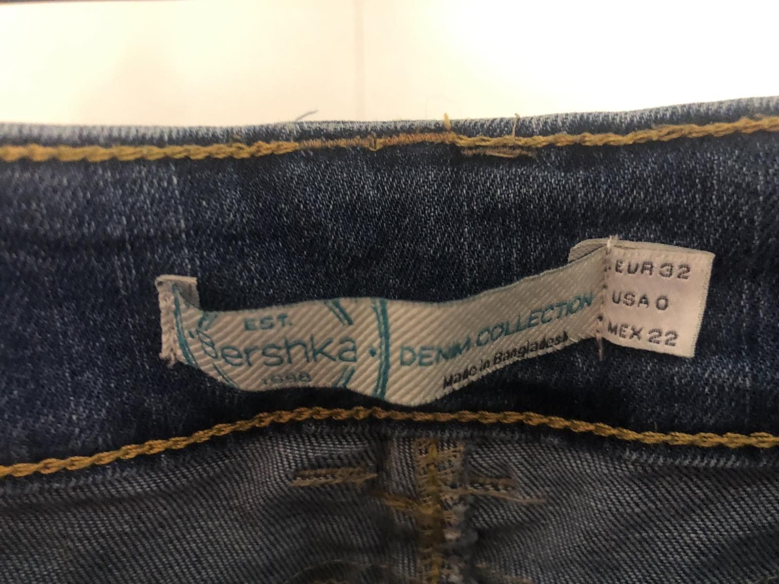 Dżinsy Bershka 32 super skinny