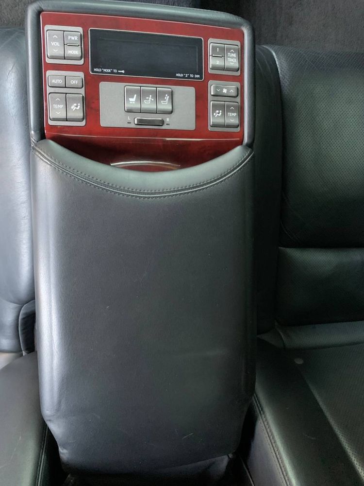 Продам Lexus LS460L