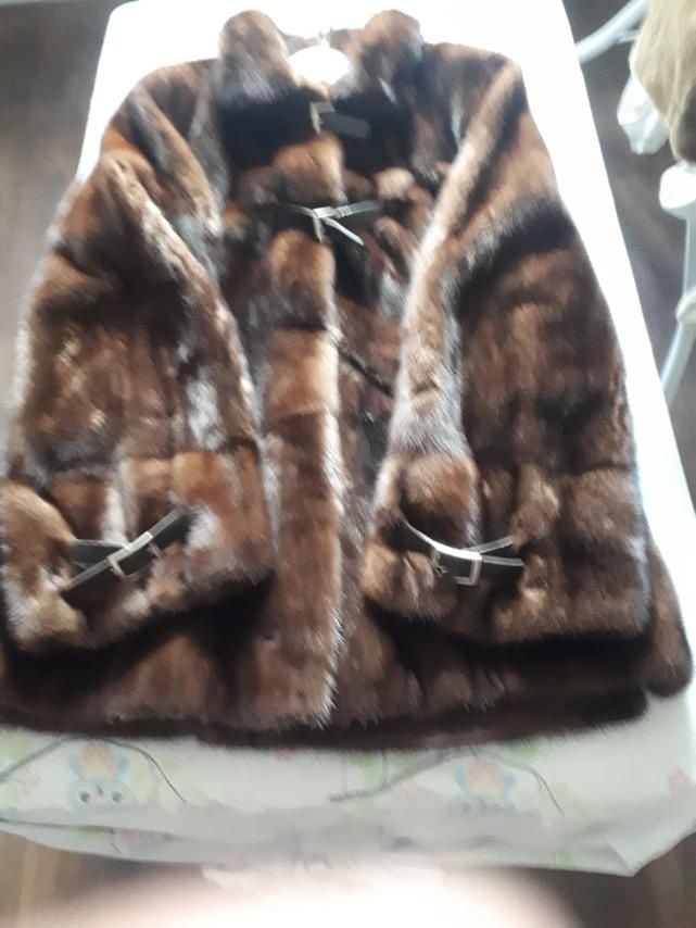 Норковий полушубок