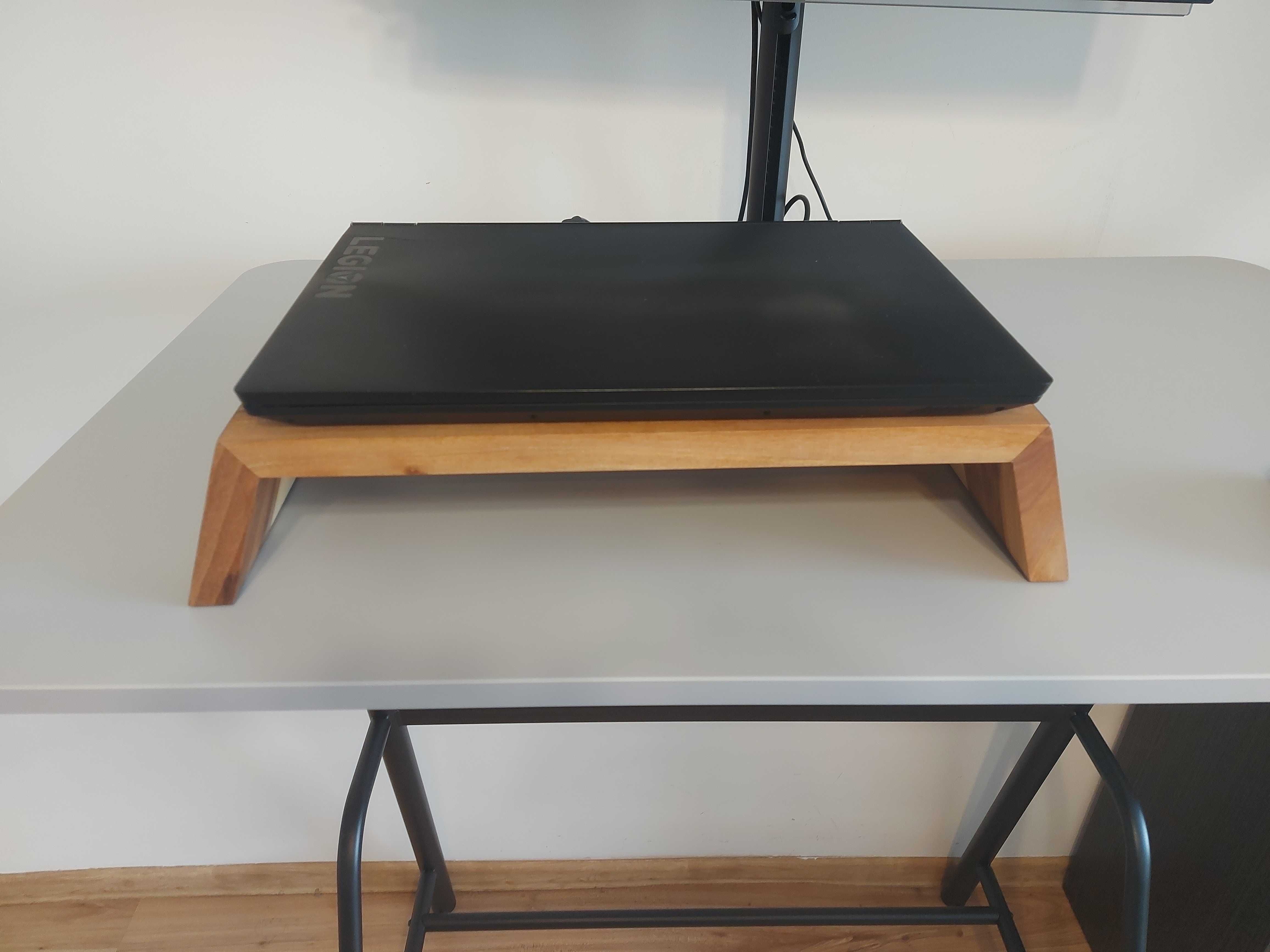 Podstawka pod monitor