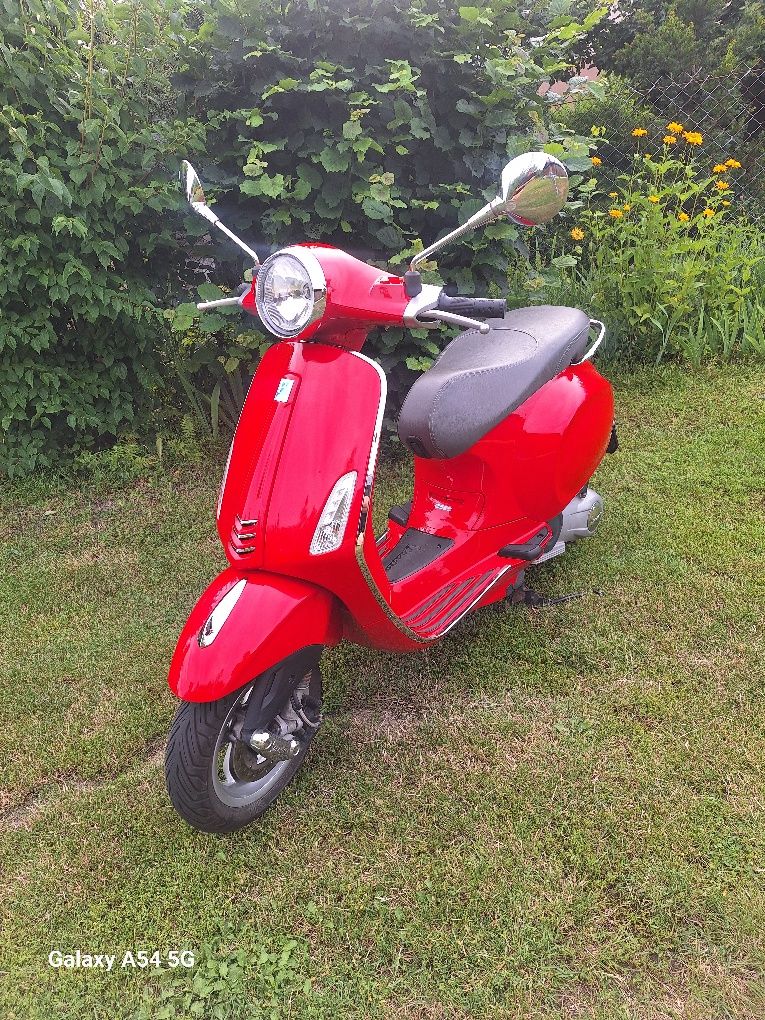 Piaggio Vespa Primavera 125