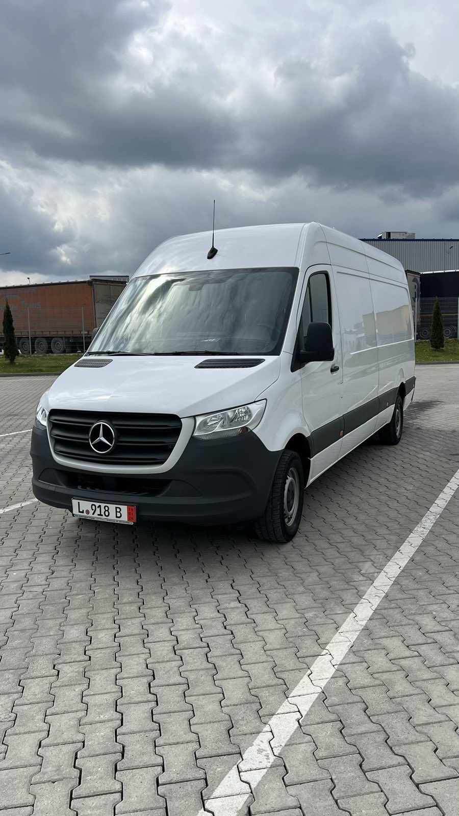 Mercedes-Benz Sprinter 317