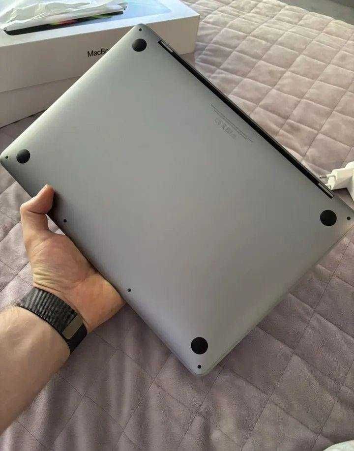 Apple macbook pro 13 2022 8/256gb m2 grey