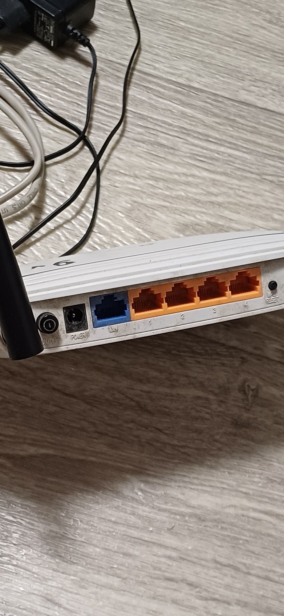 Роутер TP-Link TL-WR841N
