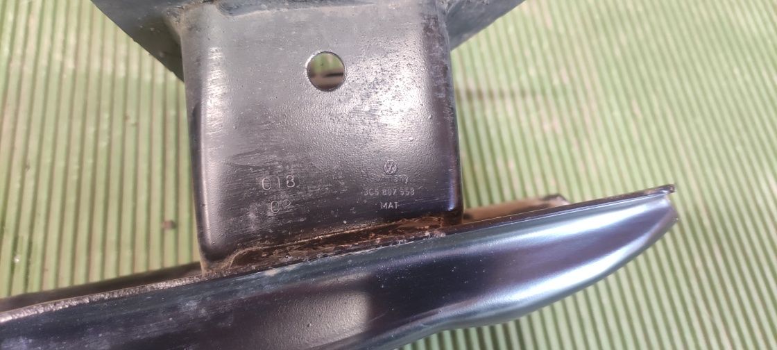 Підсилювач заднього бампера WV passat b6