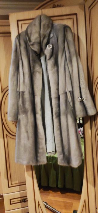 Норкова шуба б/у