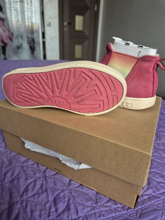 Дитячі черевики, чобітки UGG розмір 28.5