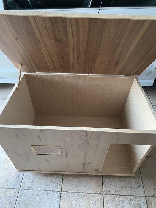 Casotas em madeira para porte grande com janela em acrilico