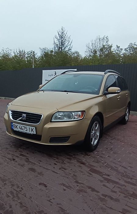 Продам Вольво v50 в рідному окрасі